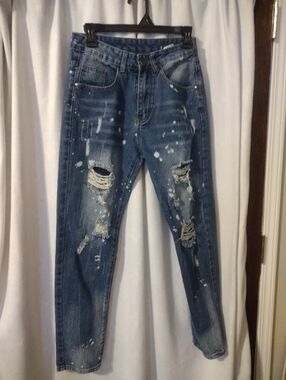 Destructed Distressed Jeans, Size 28